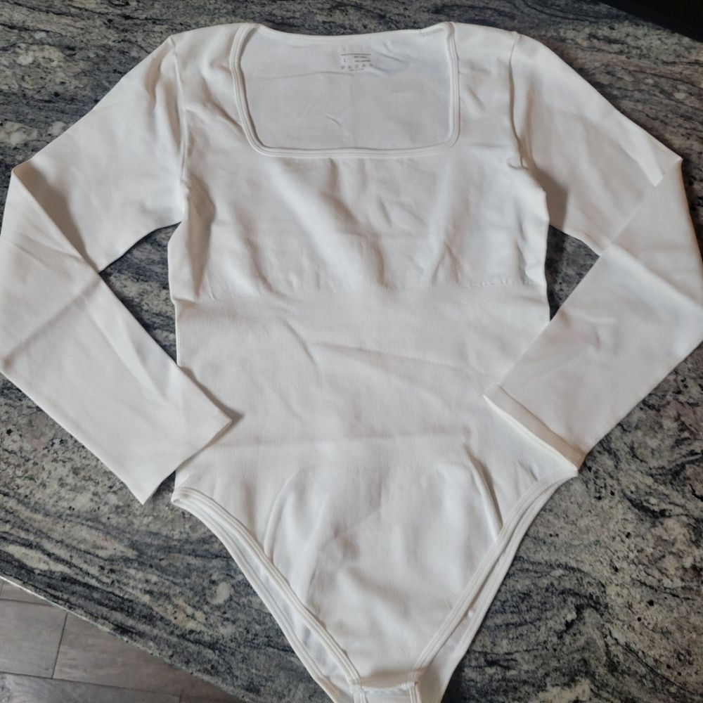 Square Neck Long Sleeve Bodysuit Top White Fitted Casual Layering Basic